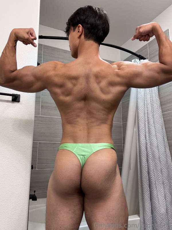 Haha it’s so humid in San Antonio, would you join in? 😉 4
