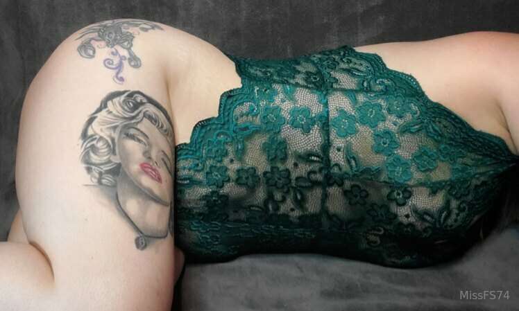 The color version of my header for St Patrick's Day 💚🍀