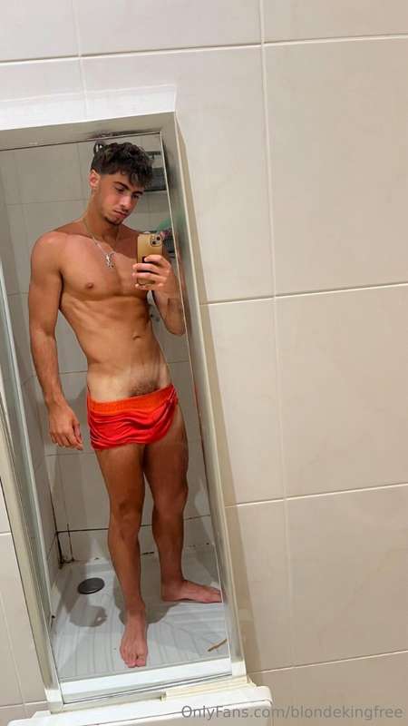 Handsome frenchie! @jordannelsonn his Onlyfans is now 50% 😍 ..