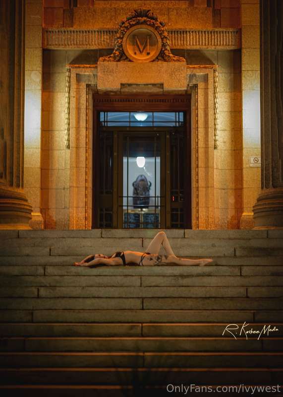 Here is the full profile view of my sexy session with my @re..