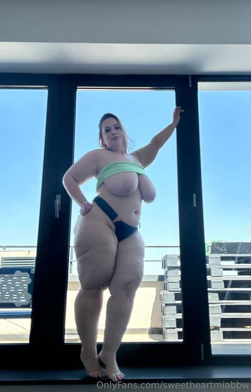 Happy Hump Day ! 5