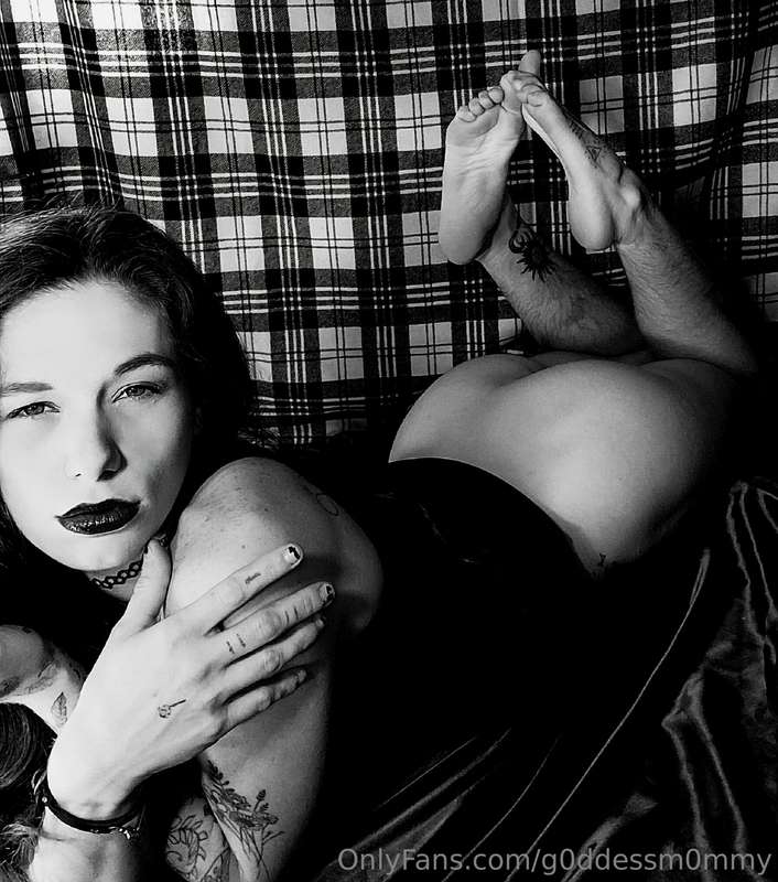G0Ddessm0Mmy - Onlyfans - 16 Dec, 2023 6