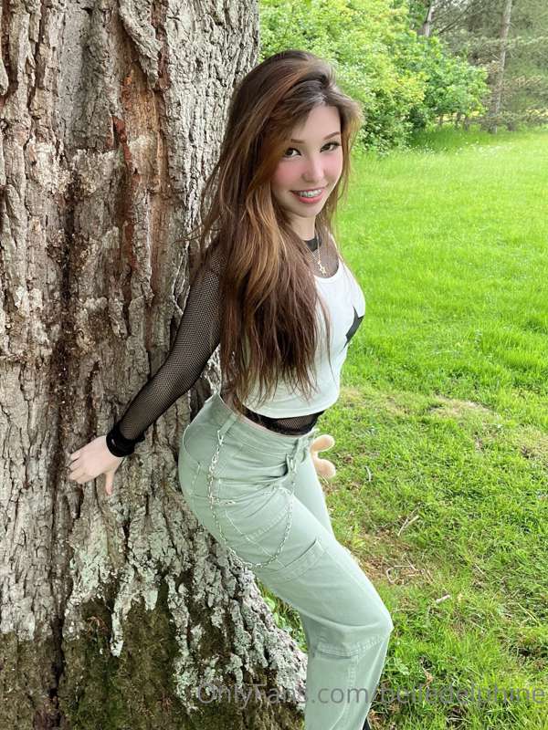 Nature blessed me with both beautiful scenery and a *bountif.. 2
