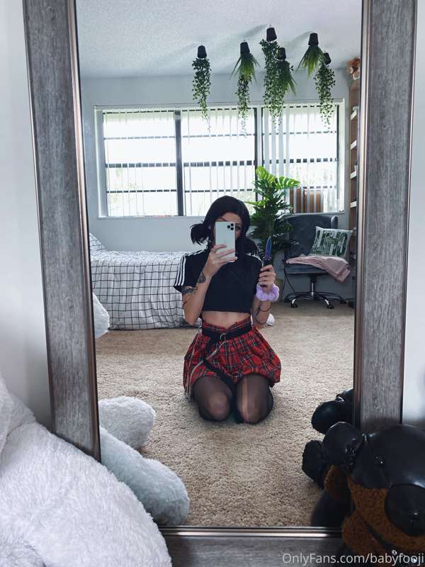 Goth girl set pt. 2 🖤⛓🕷🧸 I’m hoping to have the vid uploaded.. 1