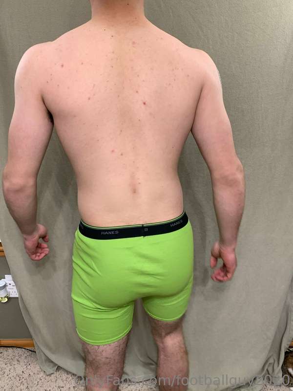 More undies pics from a photo shoot a while back - enjoy. Ca.. 39
