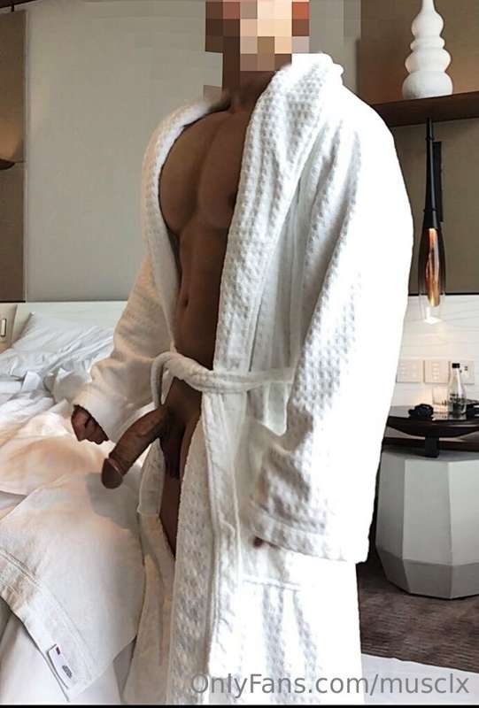 I like this bathrobe, so comfortable and sexy , I decided to..