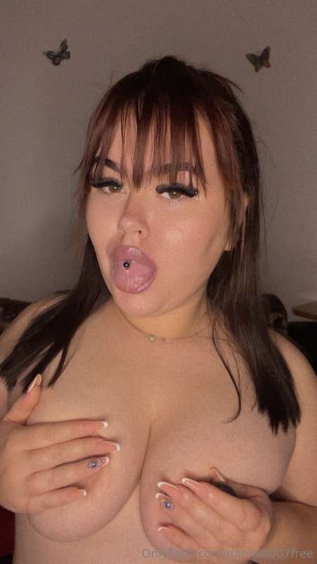 Daniela007Free - Onlyfans - 05 Nov, 2024
