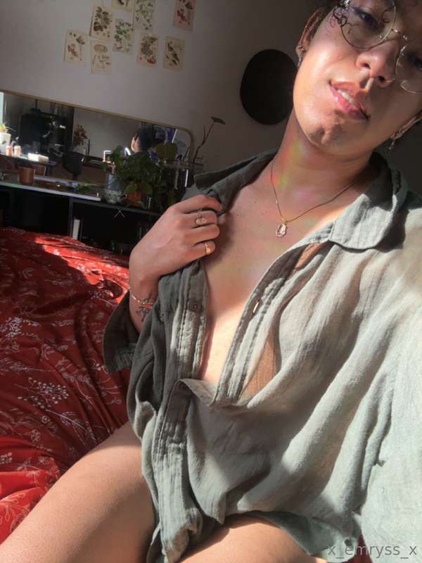 X_Emryss_X - Onlyfans - 20 Apr, 2025