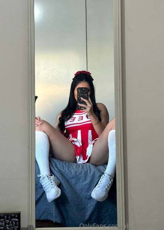 ❤️ Puedo ser tu porrista para q me pongas encima de tu carit.. 1