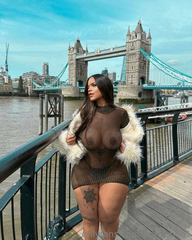 do you like my outfit?😍