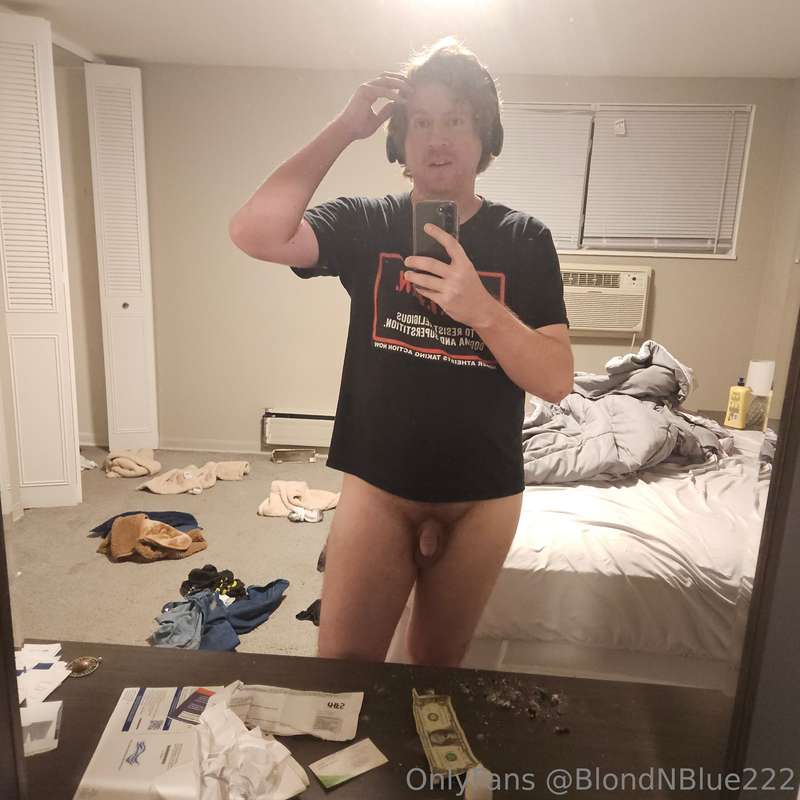 Im a messy boy 😄