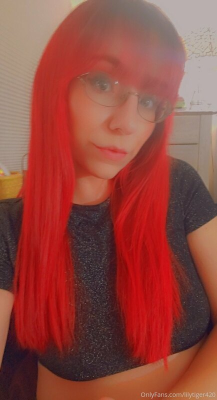 Good evening♡ everyone ready for some content tonight?! I've.. 4