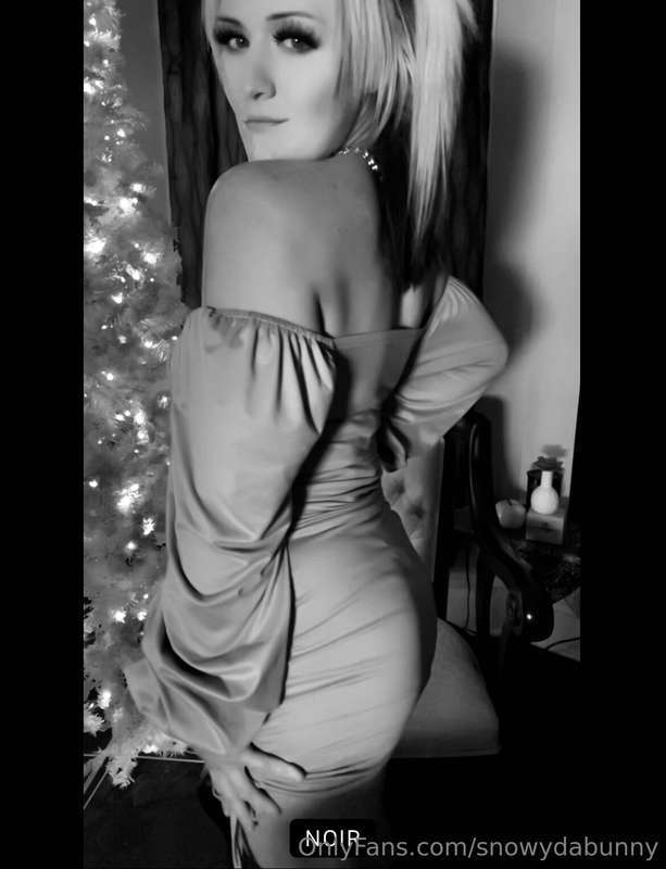 i am going LIVE tonight at 6 cst •I am feeling super thankfu.. 2