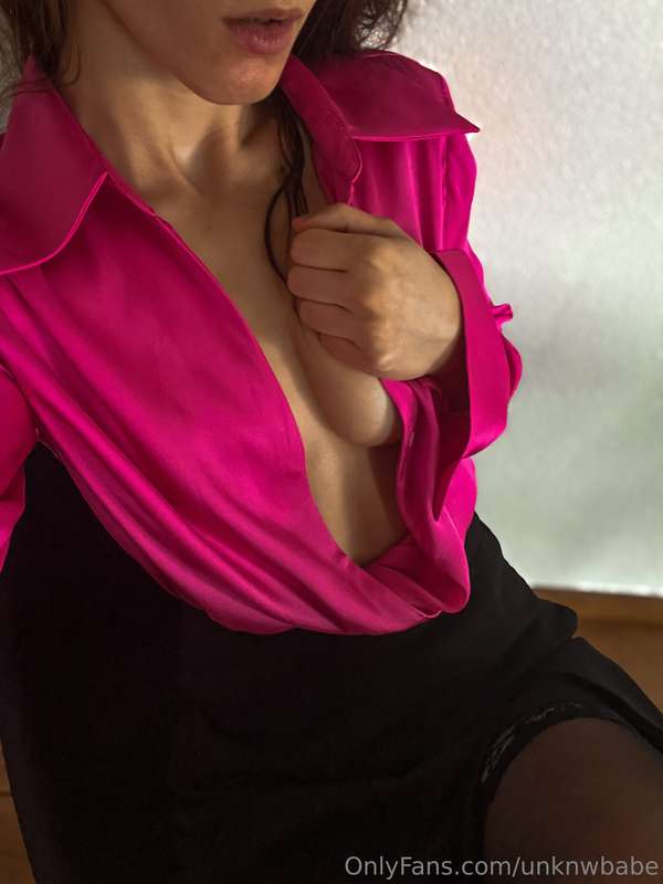 your flirty colleague😈