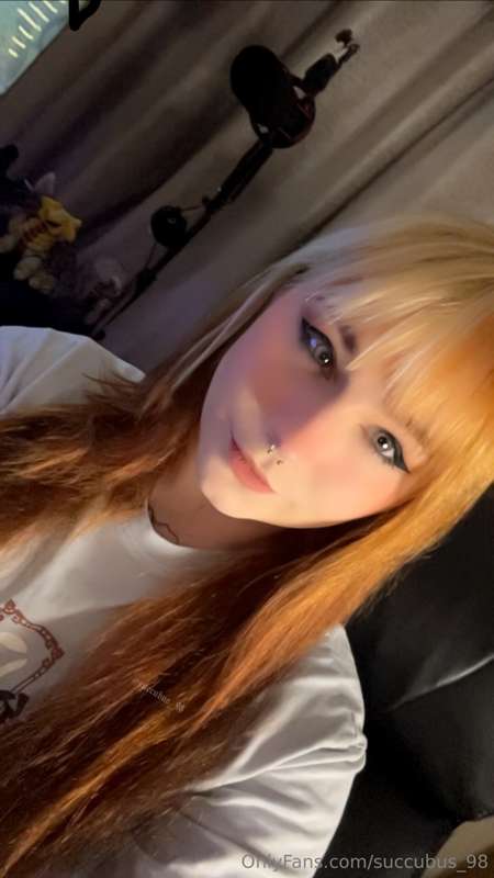 Just me being cute and happy that I get to play games ☺️
