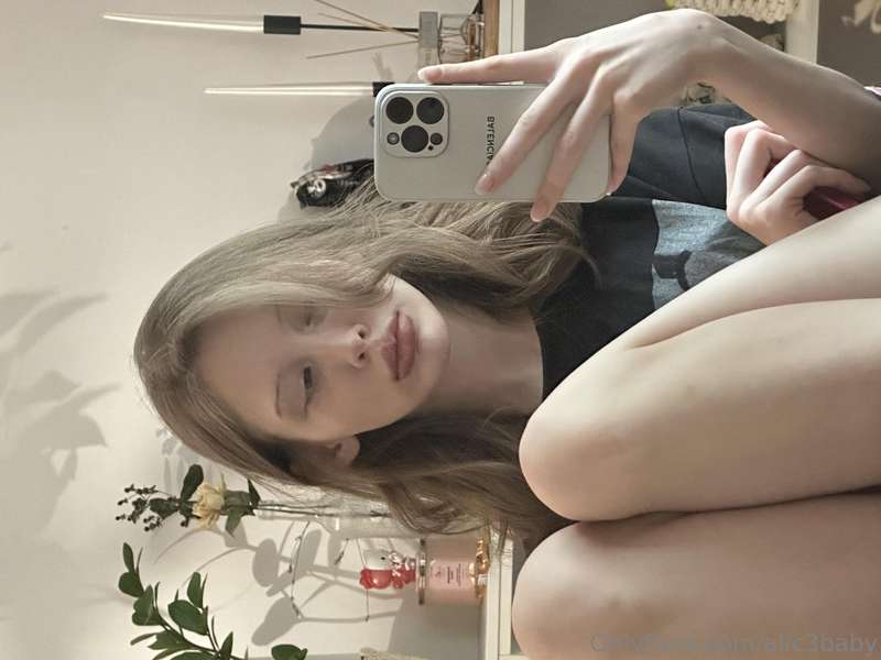 Hey sweetie ❤️✨ I’m Jessie @angel.jessiee, and despite all t..