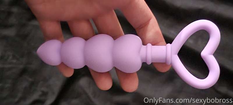 I got a new toy for my 🍑 wanna see it in action?