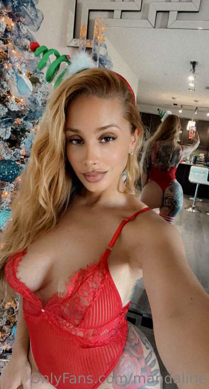 Merry Christmas daddy 🎄 I’ve been naughty…. 😈 check those in.. 8