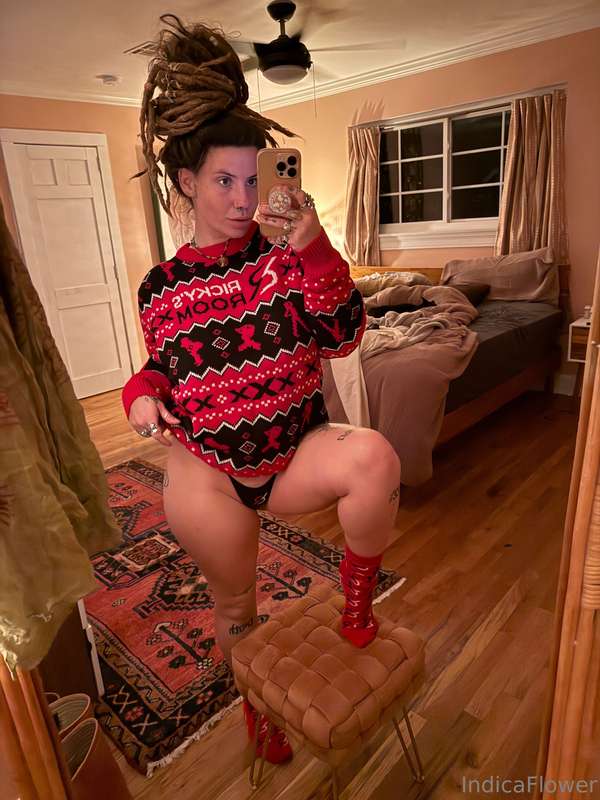 i got my first christmas gifts in the mail today from @ricky.. 3