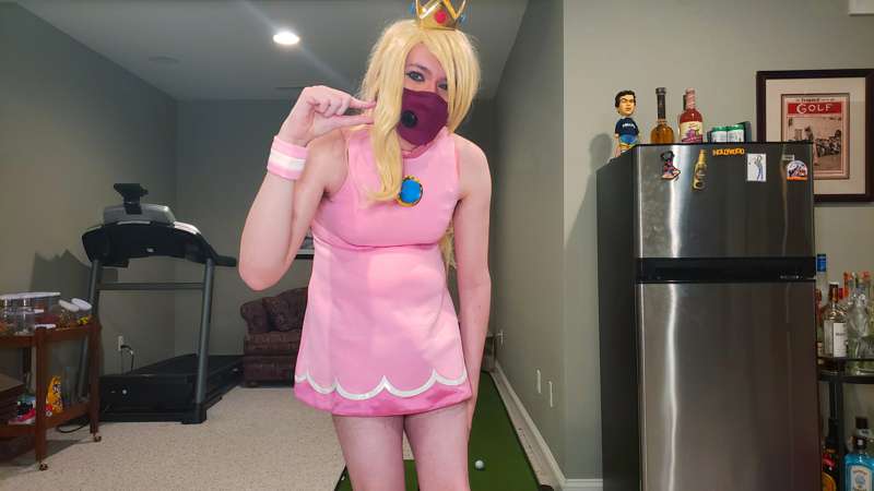 And here's slutty Tennis Peach! I always love out-of-charact.. 7