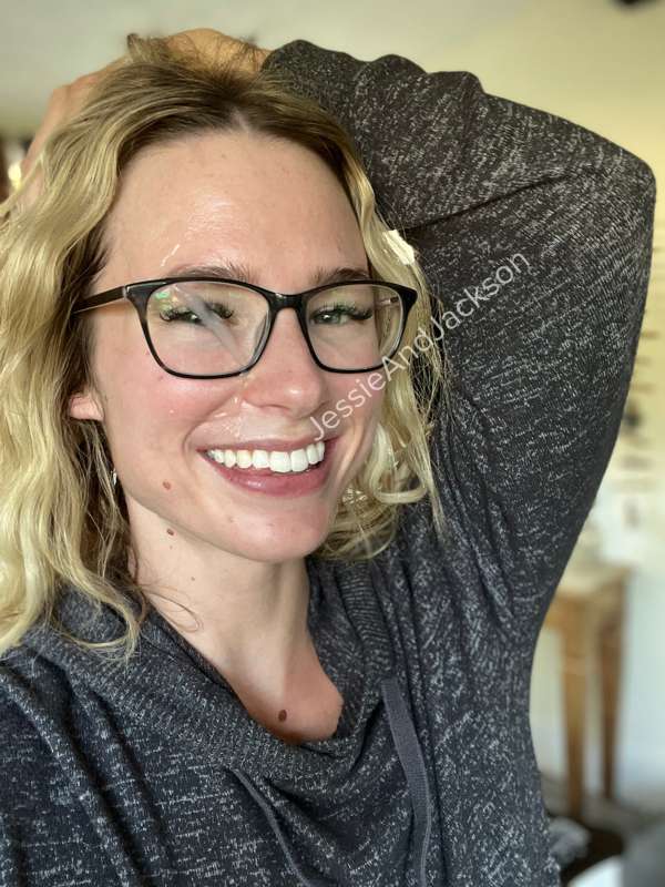 This is what glasses are for, right?! 😛😈💦