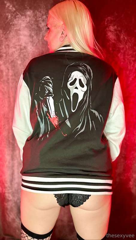 **I hope everyone has a fun and safe Halloween! Hope you get.. 8