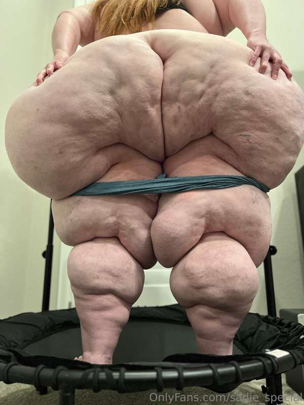 So many rolls, so much jiggle, and a booty that could block ..