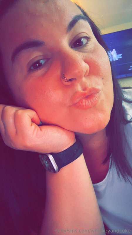 Whiskeyandcoke - Onlyfans - 2025-04-24T01:06:12