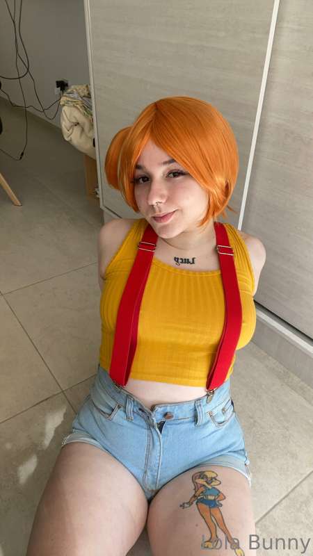 ## In which cosplay do I look best? ✨