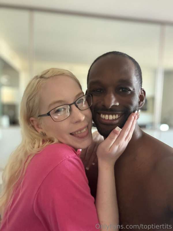 Hey yall! I’ve been in Vegas for the past week to film conte..