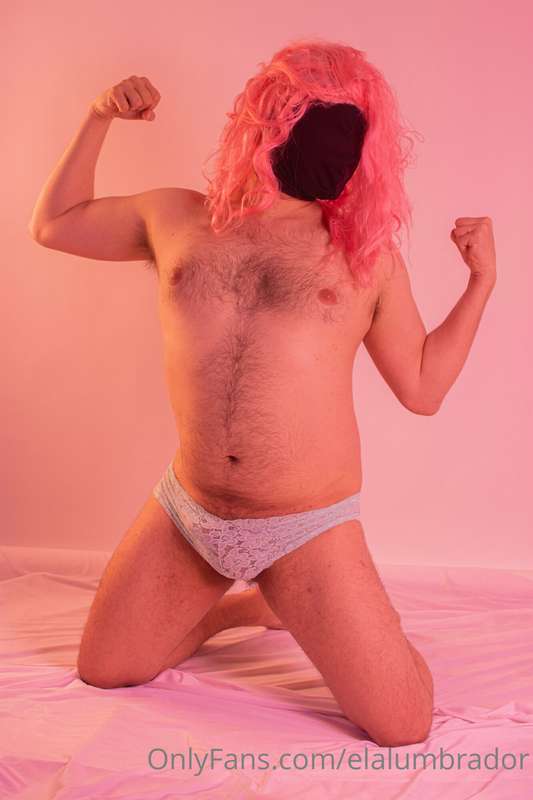 Bizarre doll photoshoot. model: @theoneholy