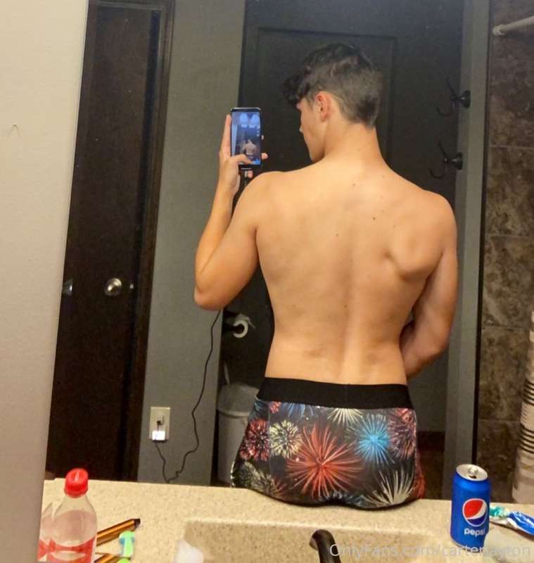 also bend me over this sink 🥵