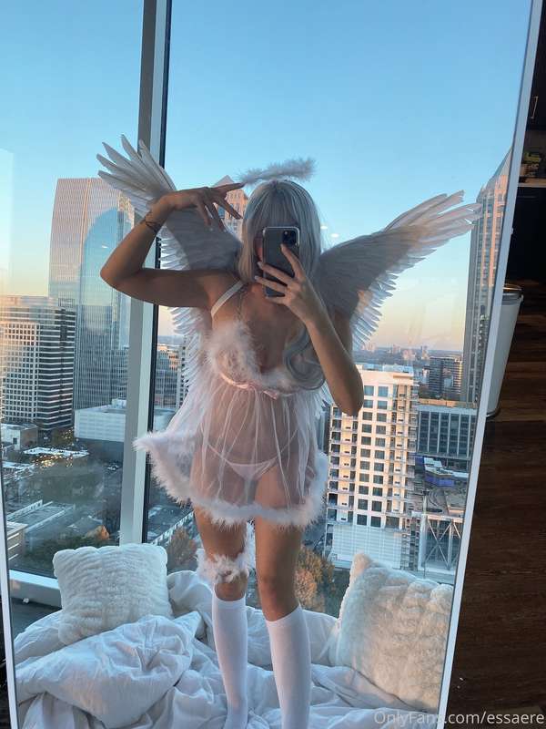 angel baby 🕊 ——— i feel so cute in this set i hope you all e.. 1