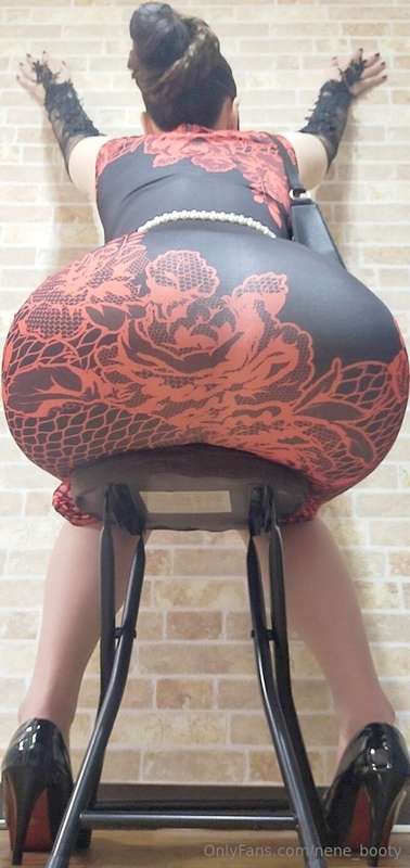 💓A proud celebrity wife totally hooked for a younger man met.. 11