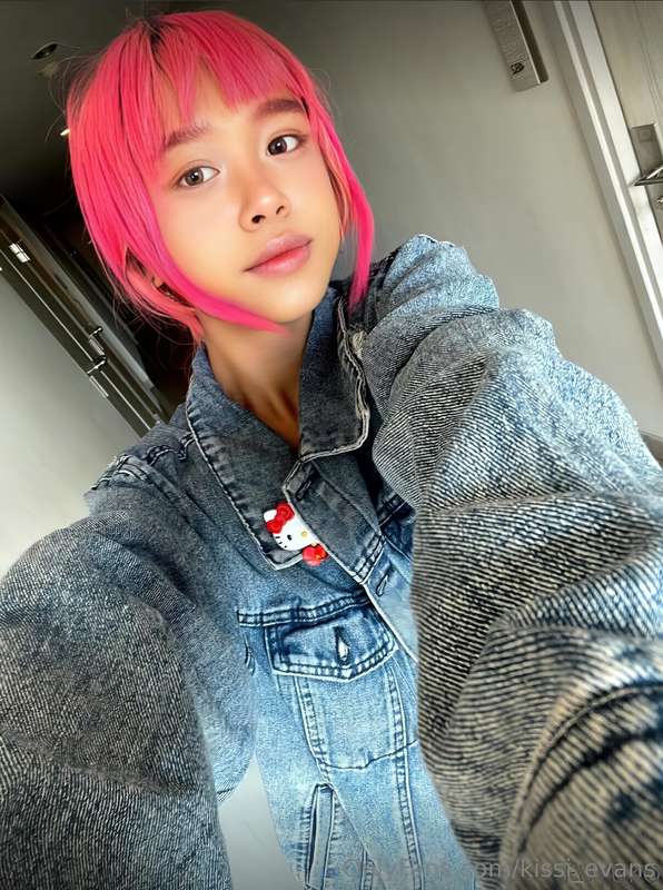 😋This beautiful Asian girl ❤️ @amfuyuko ❤️ has a lot of inte..