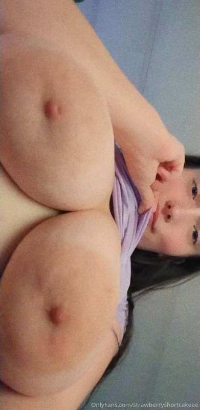 i heard y'all like big titties ???