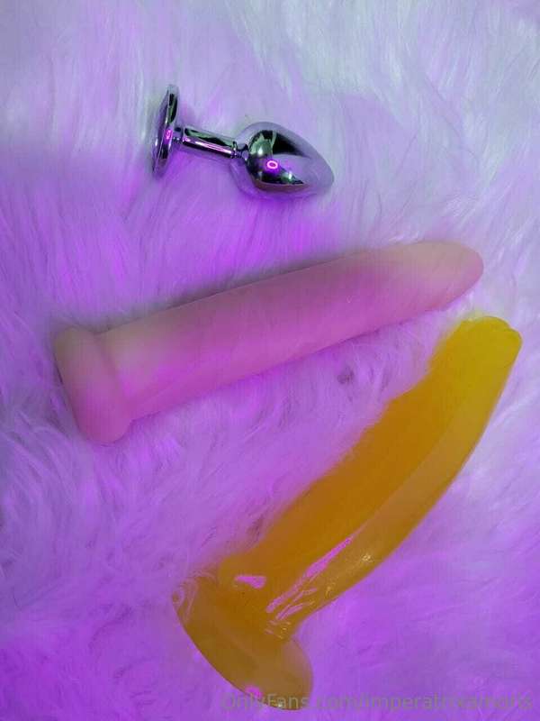 I think I'll buy some new toys, any ideas? 🍆