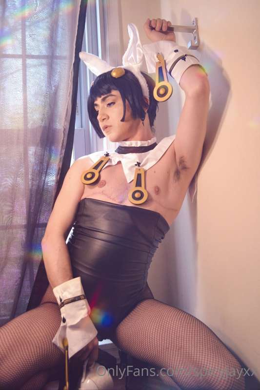 White Rabbit Bucciarati <3 Some simple, aesthetic boudoir pi.. 7