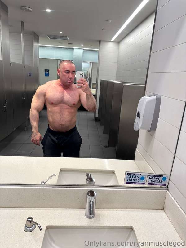 Ryanmusclegod - Onlyfans - 21 Feb, 2024