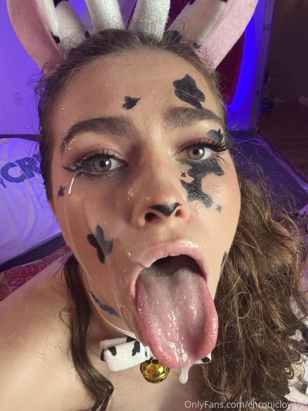 Marley Moo 🐮 Second camera angle & SLO-MO! (SLO-mooo) lol Fa.. 1