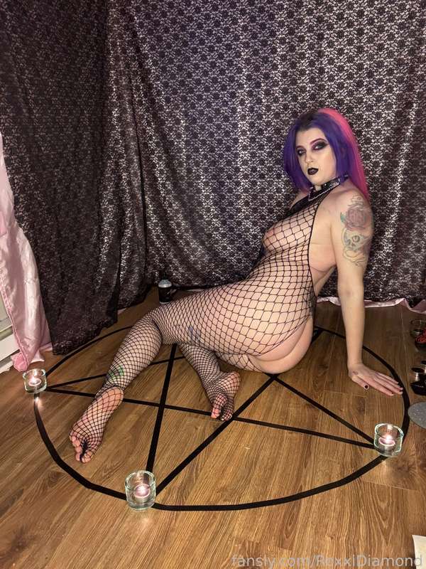 Roxxidiamond - Fansly - 01 Mar, 2025