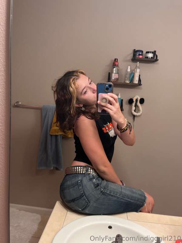 mirror pics😘