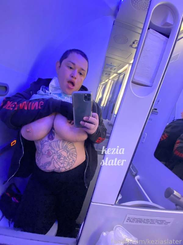 Keziaslater - Fansly - 27 Apr, 2022 1