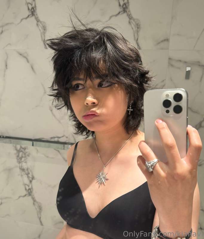 going for a shower, does anyone wanna come with? I need some.. 2