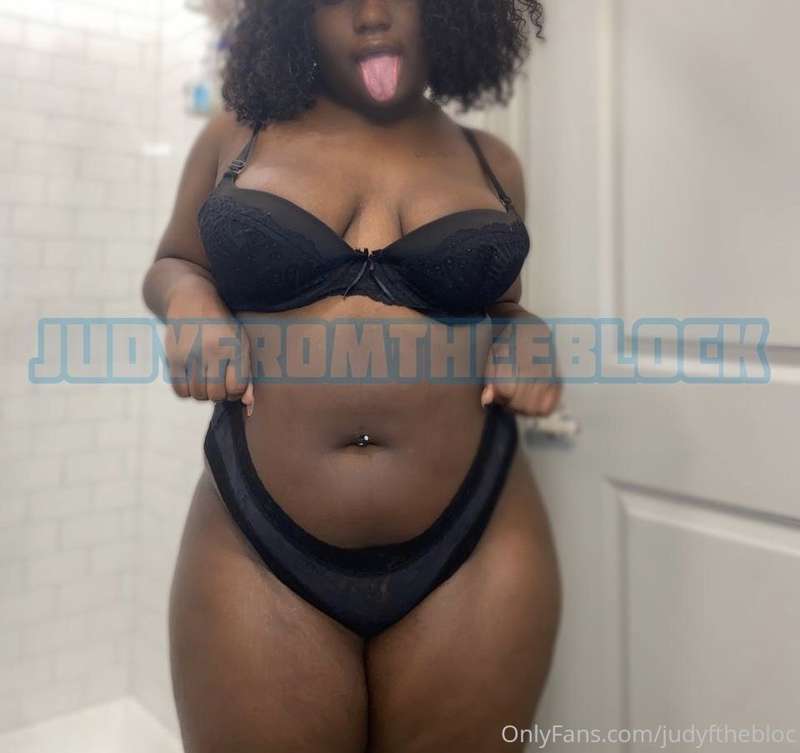 Thicker than a snicker 🍫😋