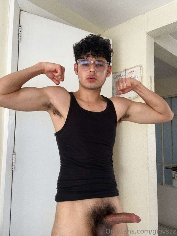 I got hard so I took some pics. 🙊🤤 Me puse duro así que me t.. 3