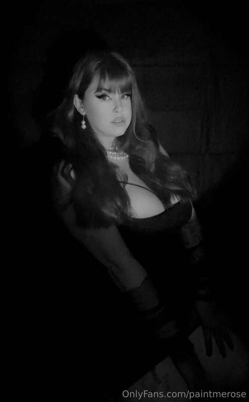 I don’t think I have ever posted black and white pics before..