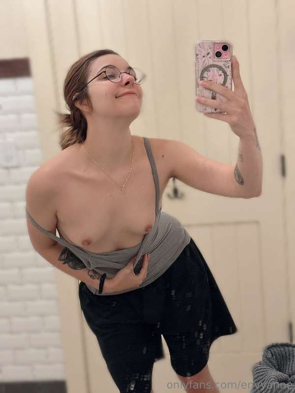 Hello hello! :D ❤️❤️ I GOT TO HAVE SEX AAAAAH   AAAAAAAAAAAA.. 8