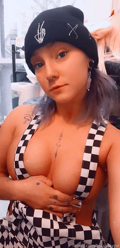 Lotusjayne - Fansly - 22 Feb, 2022