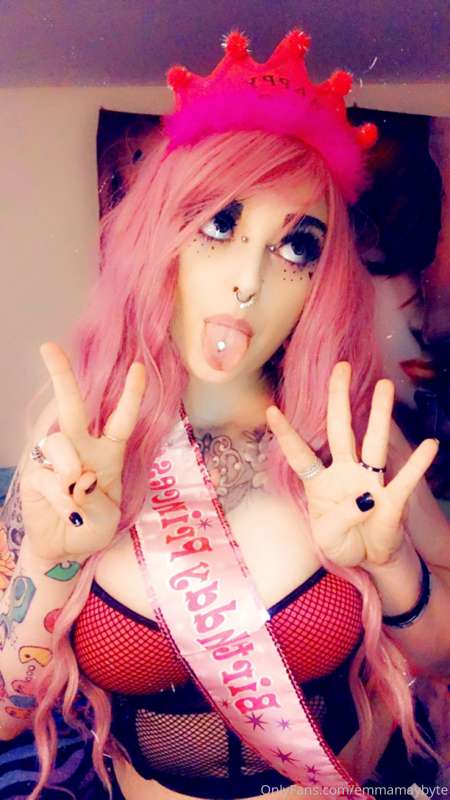 💕I’m 24 show some love it’s my birthday 💕